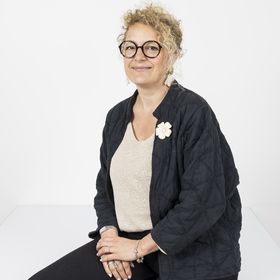 Béatrice PERES